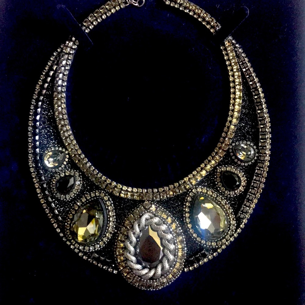Authentic Swarovski Collar Necklace in black and gray.